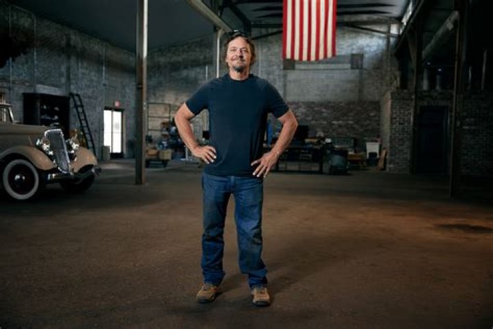 American Pickers: How Did Jersey Jon Lose His Leg? The Story