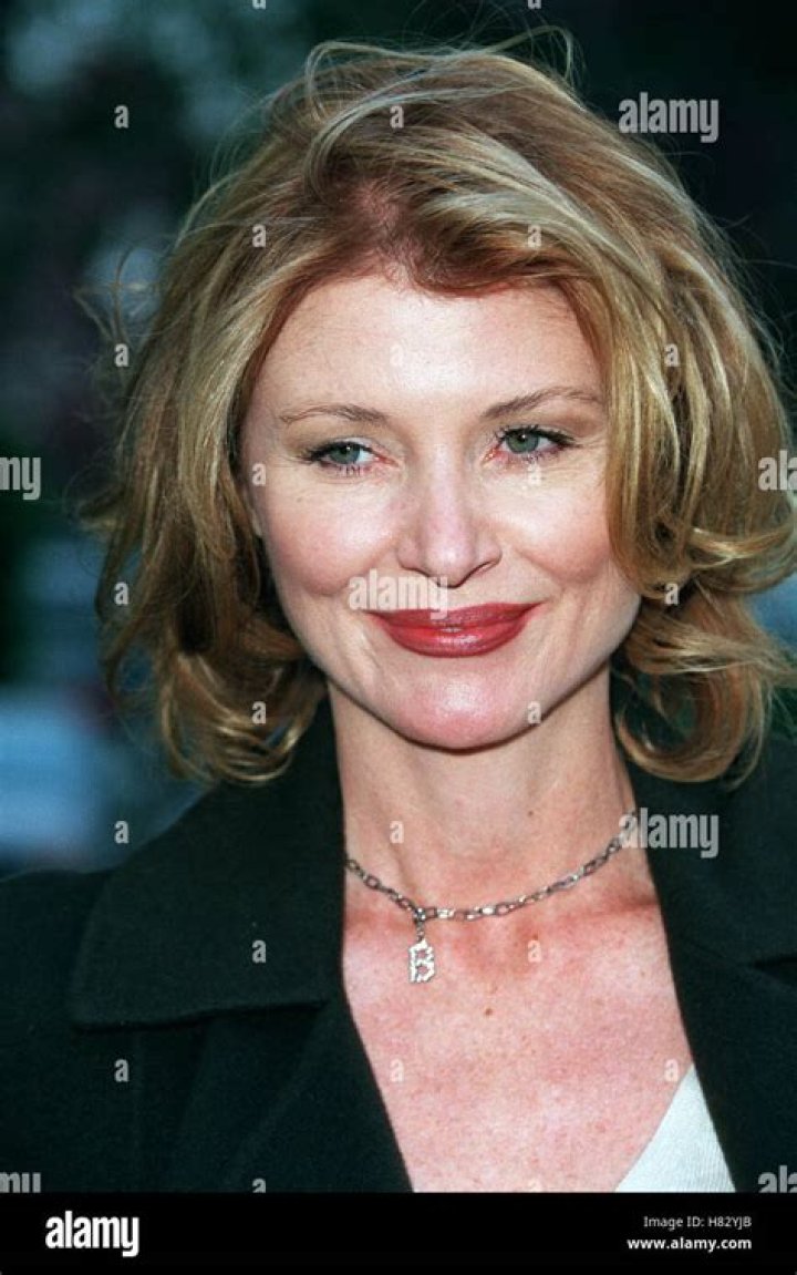 Beth Broderick: Actress & Comedian
