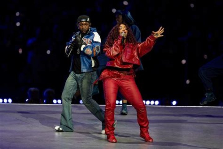 Michael Che and Kendrick Lamar: A Dynamic Exploration of Comedy and Hip-Hop